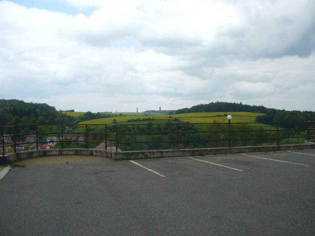Penzion Šenk Pardubice Esterno foto